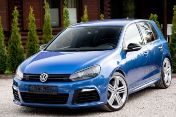 R 2.0T 270KM 4 motion Xenon LED Nav Grz. Fot DynAudio