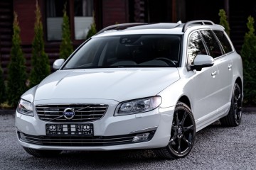 2.0D 181KM Xenon LED Nav City Safety PDC Lane Ass. ACC Radar