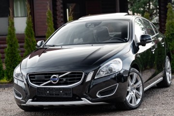 3.0T6 AWD 304KM Xenon LED ACC Lane ass. Kamera360 Premium Sound FULL