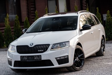 2.0T 220KM RS Xenon LED Canton Nav PDC El.Klapa Grz. Fot Skóra Webasto