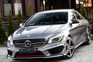 2.0T 211KM AMG Line ILS H&K Alcantara ACC Martwe Pole Grz. Fot Kamera