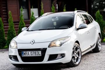 GT 180KM Xenon Panorama Parktronic Navi Półskóra Klima Serwis