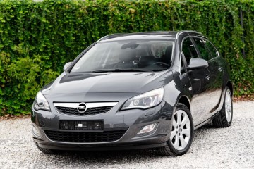 1.4T 140KM Bi-Xenon Navi Grz Fotele Klimatronic Tempomat Serwis