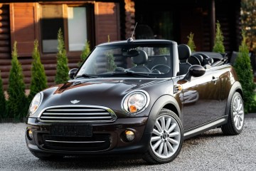 Cabrio 1.6 122KM Navi Klimatyzacja Grz Fotele Skórzana Tapicerka