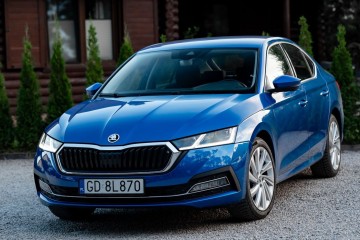 1.5 Hybryda 150KM LED Virtual Martwe pole ACC Front Ass. lane Kamera