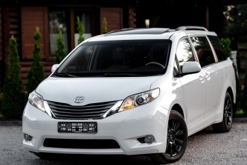 Szwajcar 3.5 266KM AWD LED Kamera Nav Grzane Fot BSM