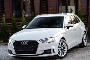 S-Line 150KM Xenon LED Alcantrara ACC Lane Ass. Park Ass. Nav FULL