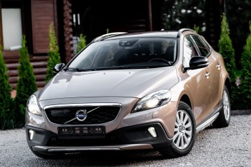2.5T 254KM AWD Xenon Panorama Navi H&K PDC El. Grz Fot Skór ACC Serwis