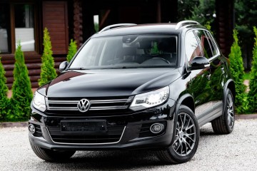 2.0T 211KM 4Motion Xenon PDC Navi DSG Park Ass El.Grz Fotele Tempomat