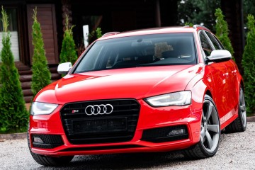3.0T 333KM Quatrro BiXenon Navi Kamera Panorama El. Grz. Fot Alcantara